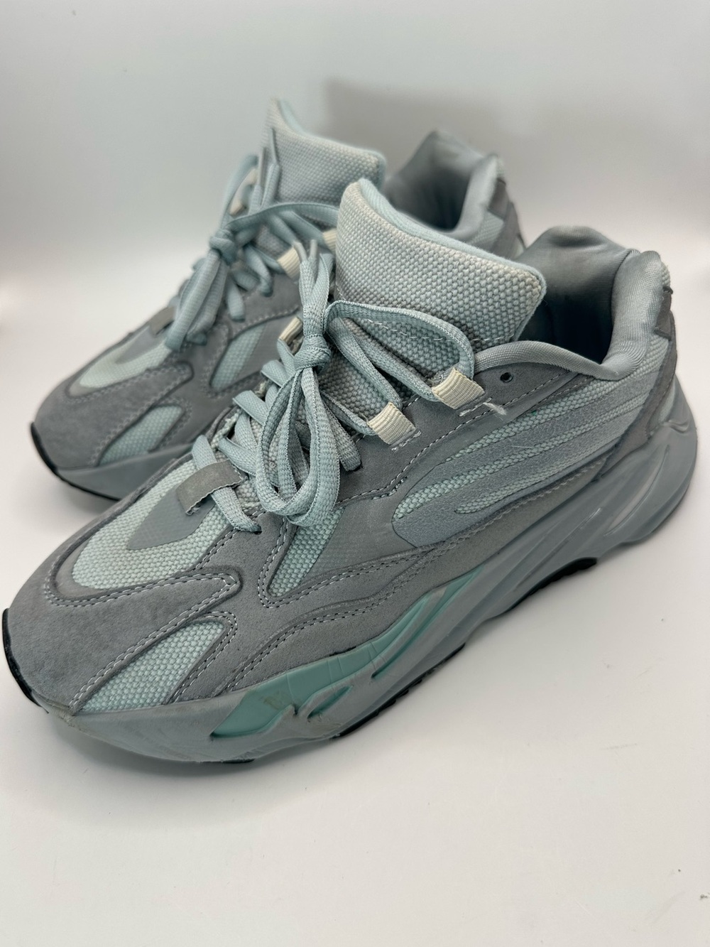 Adidas Yeezy Boost 700 V2 Hospital Blue Grey Sneakers FV8424 Mens 8.5 Womens 10